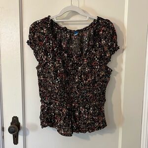 Women’s Old Navy floral top M